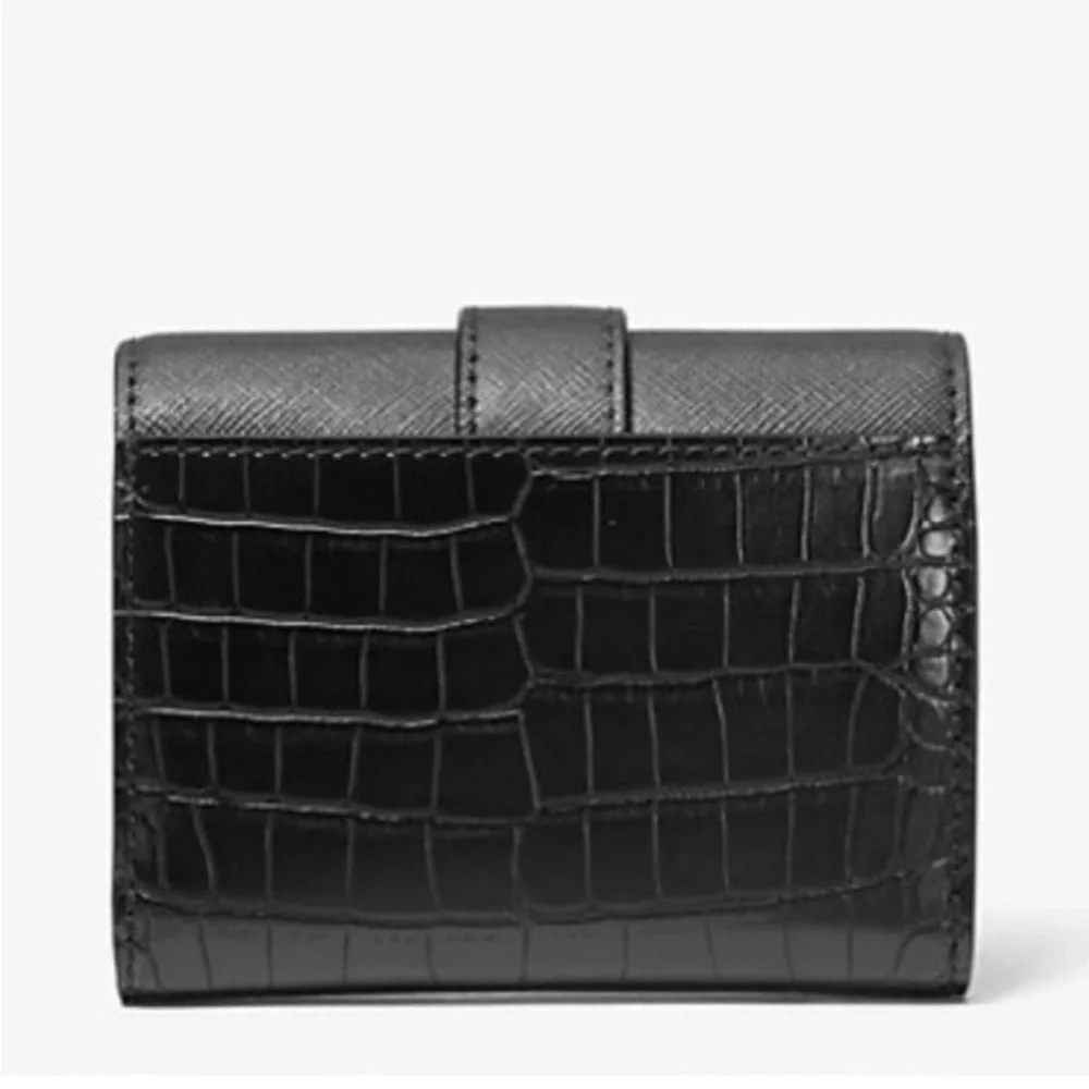 Michael Kors Carmen Medium Flap bifold in Black